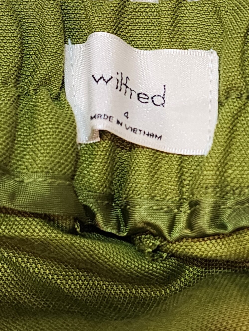 Aritzia Wilfred Linen Blend Shorts Women's Size 4 Olive Green Pleated High Waist - Picture 8 of 10